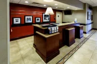 Hampton Inn & Suites Staten Island État de New York