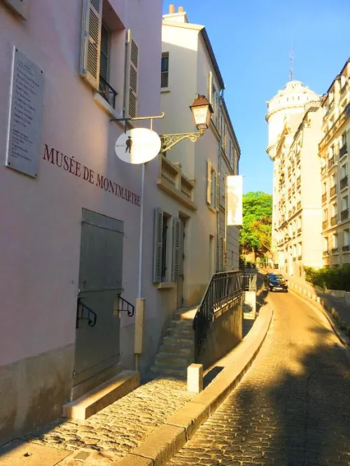 Romantic Artist Room Montmartre Bed & Breakfast Île-de-France