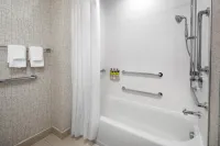 Holiday Inn Express & Suites Woodside LaGuardia Airport État de New York