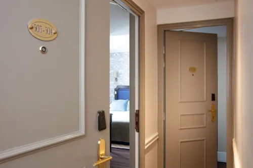 Serotel Lutèce Île-de-France