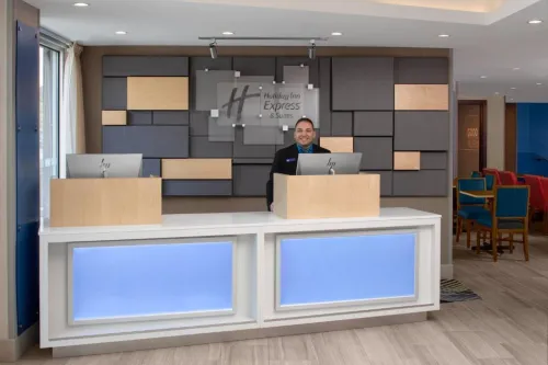 Holiday Inn Express & Suites Woodside LaGuardia Airport État de New York