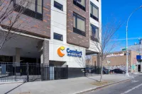 Comfort Inn & Suites near Stadium État de New York